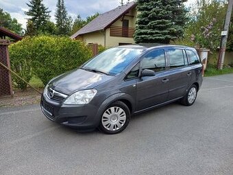 Benzínová Opel Zafira 1.8...7místné