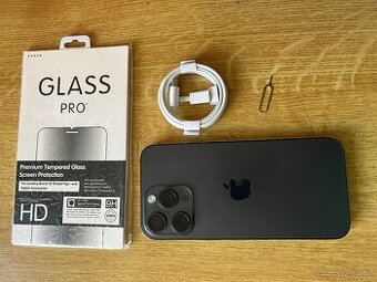 Apple iPhone 15 Pro Max 256GB Black Titanium - 1
