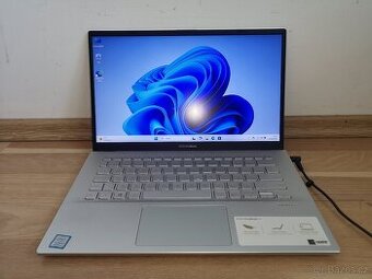 Čtyřjádrový notebook Asus VivoBook X420U