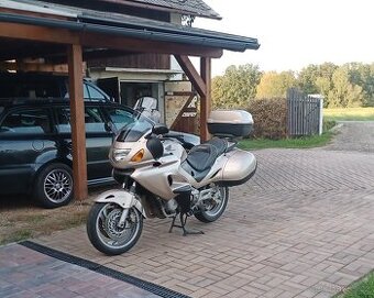 Honda deauville 650