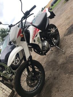 Yamaha xt 125 sm - 1