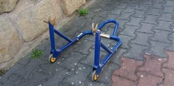 Stojan na motorku - 1