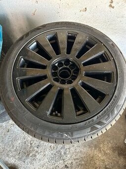 Kola R17 225/45