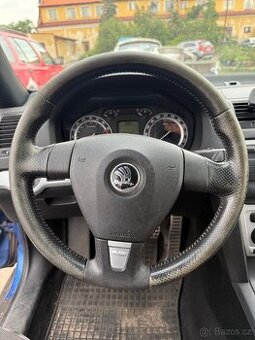 Octavia 2 RS volant