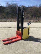 Vysokozdvižný vozík ručně vedeny Hyster 1,6t, r.v. 2011