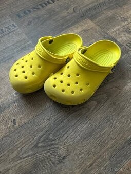 Prodám dětské crocsy