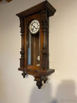 Nástěnné rustikální hodiny