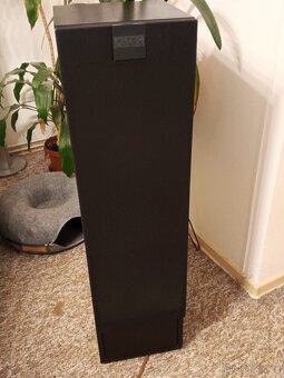 Sloupové reproduktory Altec lansing 8 ohmů 200W  pěkný stav