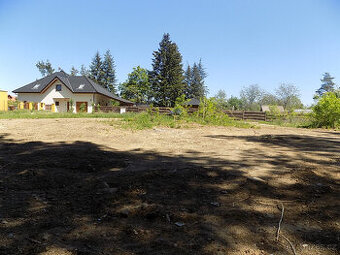 PRODEJ 3x Stavebních rovinatých  pozemků . 1212 - 1