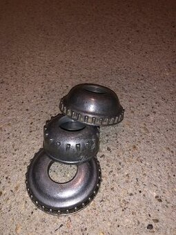 Jawa ČZ 125 175 250 panelka kývačka matice karburátoru