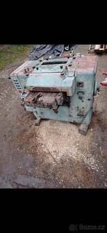 Čtyřstranná frézka