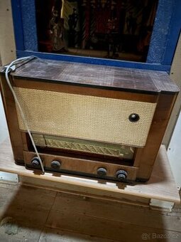 Staré lampové rádio
