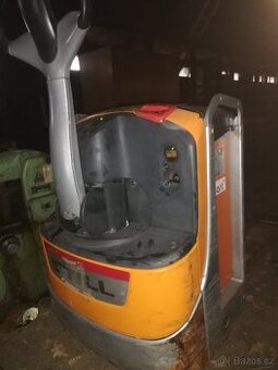 Paletový vozík elektrický still