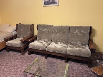 Masivní dřevěná sedací souprava - pohovka + 2 křesla