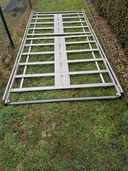 Stresni nosic - zahradka