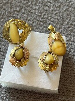 Zlatá sada naušnice,prsten a přívěsek