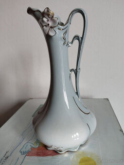 Secesní váza Royal Dux