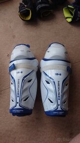 Holene Bauer Nexus 1N, nejvyssi trida, vel. Int. 11'' (28c