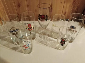 Staré hospodské půllitry a štuce .