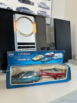 SAAB 9000i TOURING SET hračka v měřítku 1/37