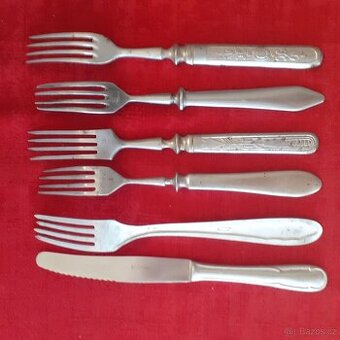 starožitné příborové vidličky + 1x starožitný příborový nůž