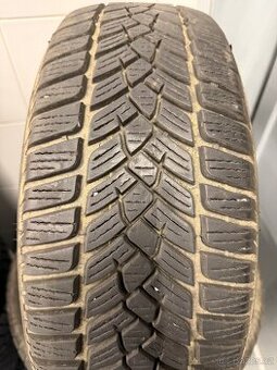 Zimní pneu 205/60/16