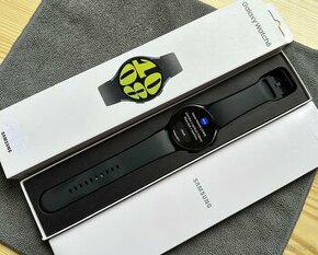 Samsung Galaxy Watch 6 LTE 44mm Graphite-zánovní stav.