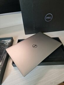 Dell XPS 15 9560 - 1