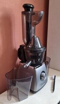 Šnekový odšťavňovač SENCOR Slow Juicer