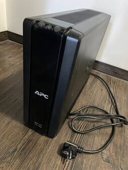 APC Power Saving Back-UPS Pro 1200 + nová baterie APC