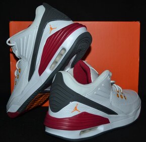 Kožené tenisky zn. Nike Jordan Max Aura 5 vel. 44