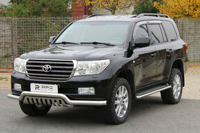 Toyota Land Cruiser 200 4.5 D4-D Luxury / 210 kW / Tažné