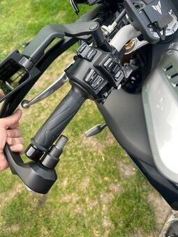 Kryty páček Yamaha MT-10 2016-2021 - 1