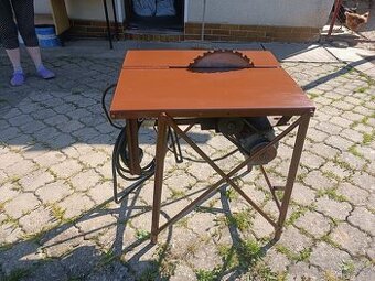 Stolní cirkulárka s elektromotorem MEZ