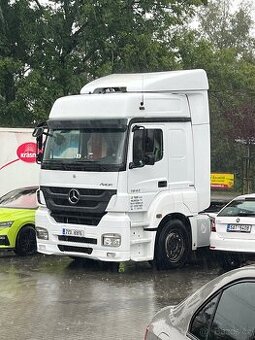 Mercedes Axor Actros 1845 tahač
