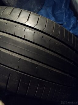 X5 X 6 sada pneu