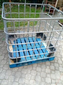 Ibc klec, dřevěná paleta