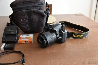 Nikon D3100 + Nikkor 18-55mm