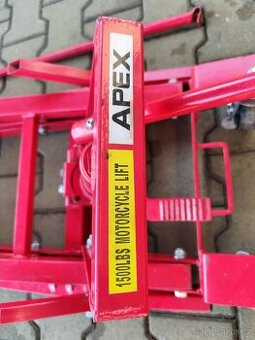 Prodám servisní zvedák na motorky APEX - 1