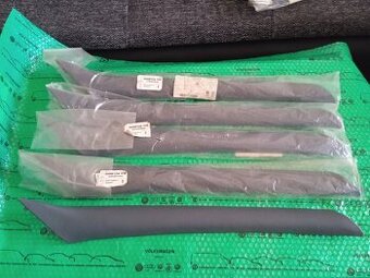 kryt sloupku A pravý -1297 6U0867234 H50
