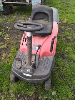 Prodám sekačku Mountfield lt61b