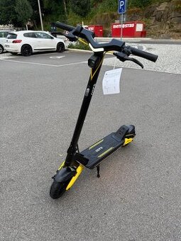 Elektrická koloběžka 1400W