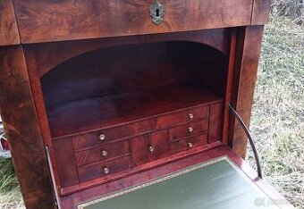 Empírový mahagonový sekretář