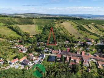 Prodej stavebního pozemku 1 895 m², Horní Bojanovice