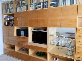 Krásná obývací stěna