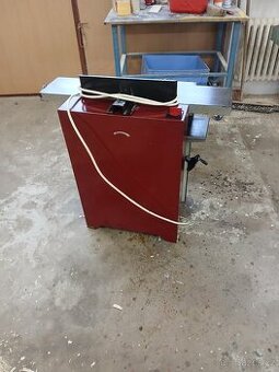 Srovnávačka s potahem 20