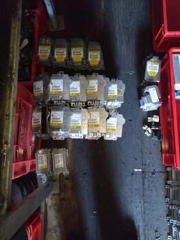 Airbagová jednotka, Senzor nárazu BMW