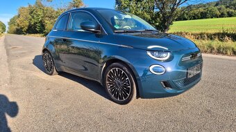 Fiat 500e la prima 2022, 42kw, full led, JBL, kůže, čeština