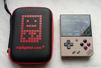 Retro handheld Miyoo Mini Plus +