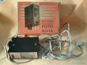 Síťový Fotoblesk SB-235 Mechanika Praha